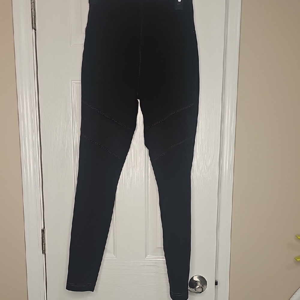 Lysse' Women’s Black High-Waist Leggings With Suede Insert On‎ Leg & Waitband